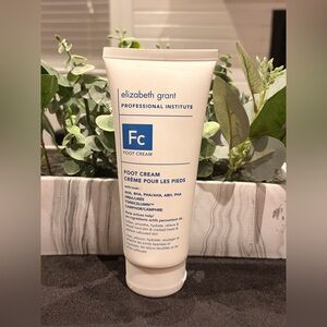 🥇 B56 Elizabeth Grant FOOT cream